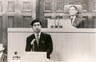 1971年 小泉弁護士 福岡県議当選