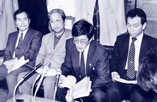 1990年 生活保護提訴記者会見（平田弁護士）